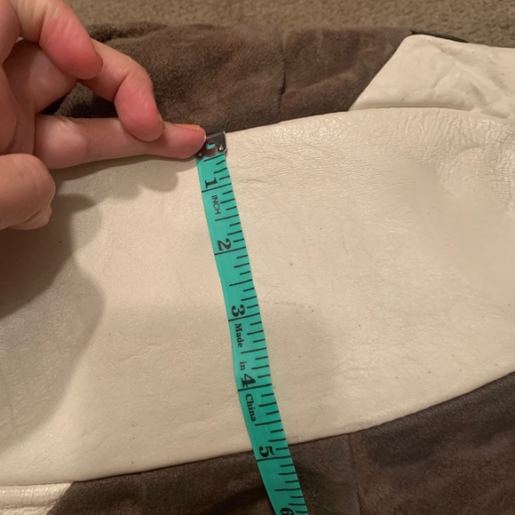 Juicy Couture suede shoulder bag in beige/brown - Picture 11 of 11